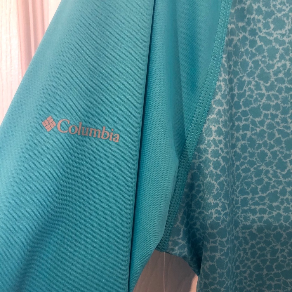 Columbia Women's Blue Long Sleeve Omni Shade Shirt Size US Medium - Picture 8 of 8